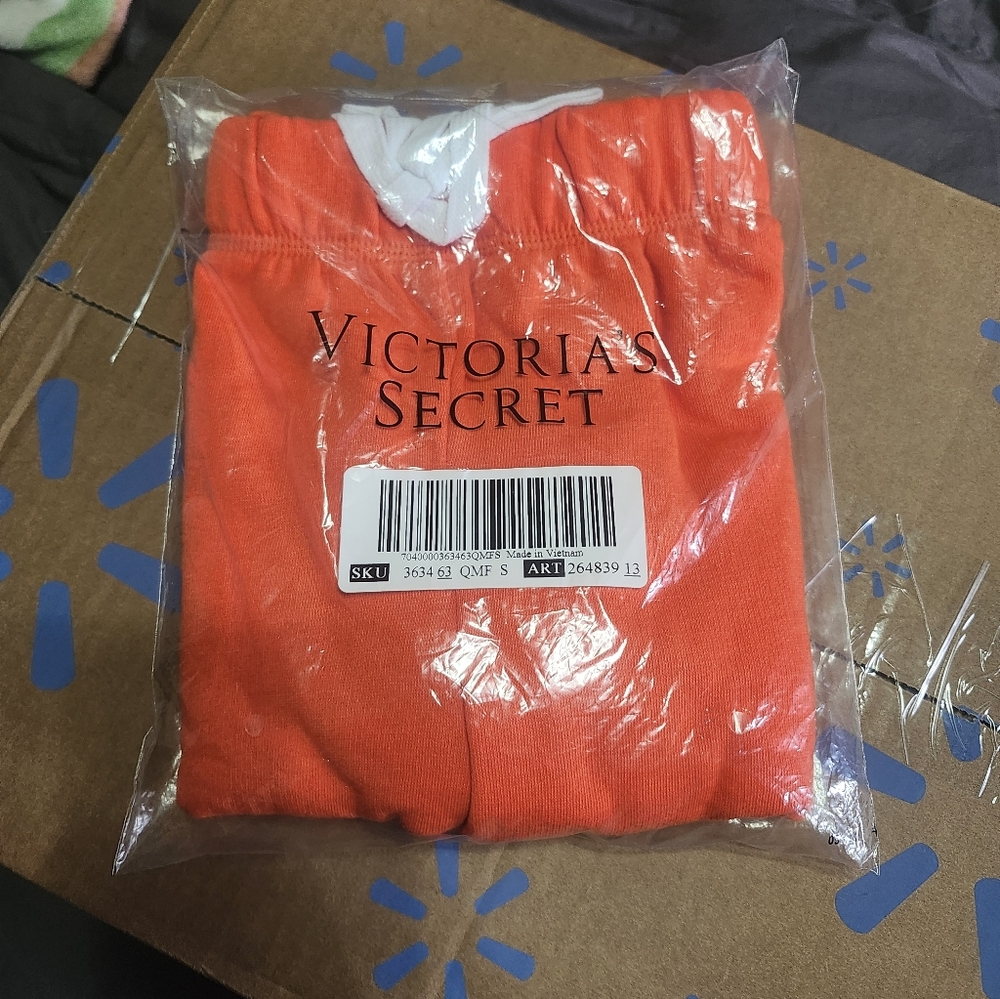 Victoria Secret Shorts Small NWT